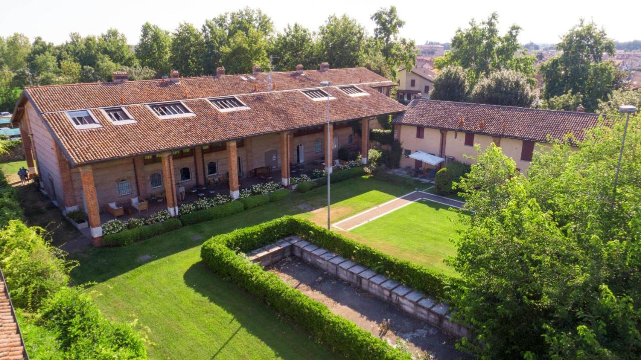 Santellone Resort Brescia Esterno foto