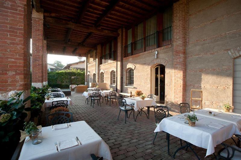 Santellone Resort Brescia Esterno foto